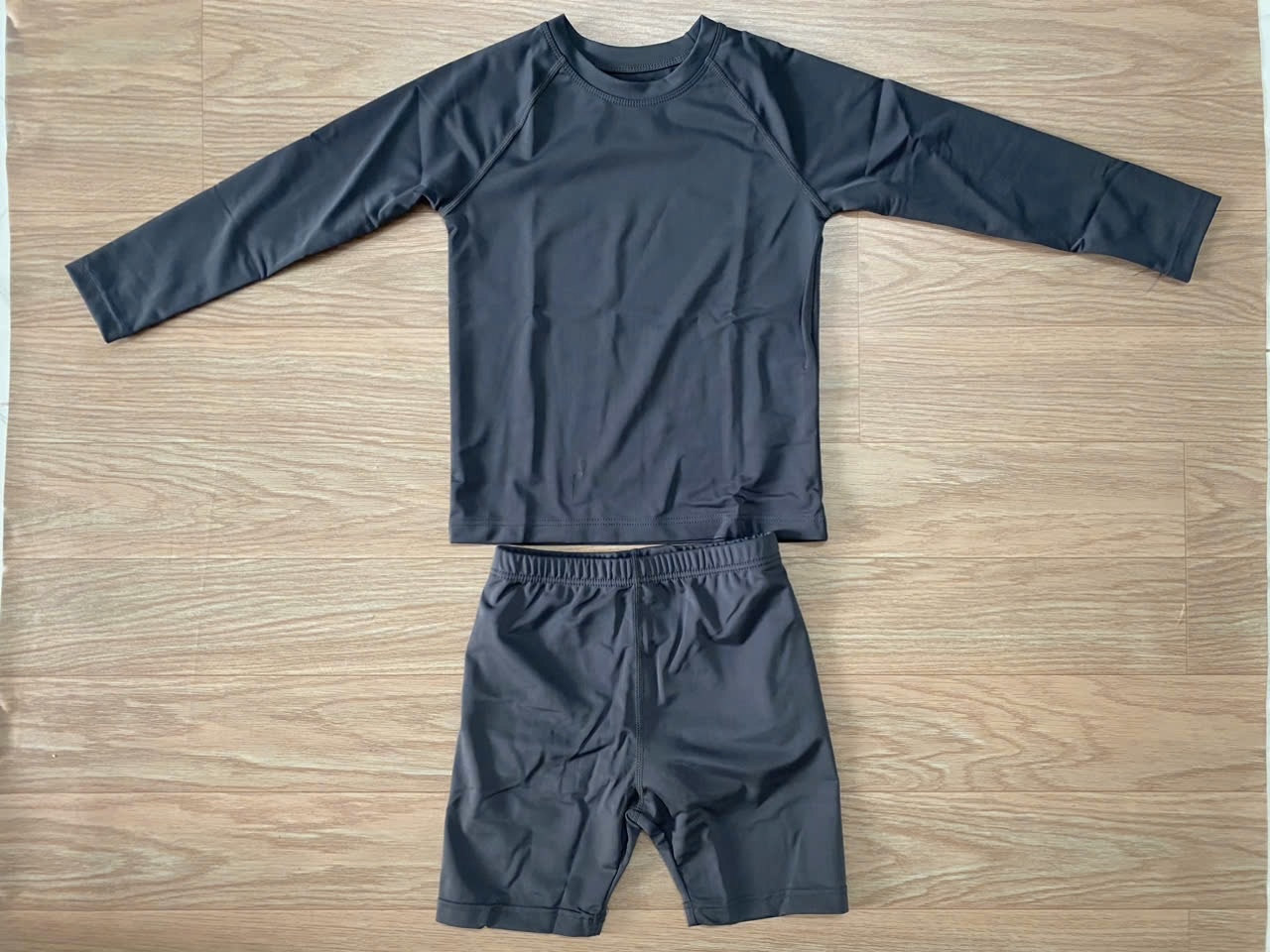 Bộ bơi xuất Hàn U.F trơn nhiều màu dài tay chống nắng cho bé size 110-150 (1 số thay tag)