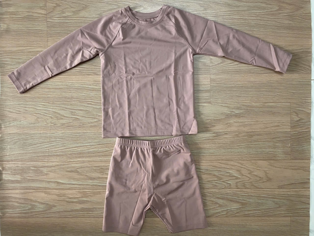 Bộ bơi xuất Hàn U.F trơn nhiều màu dài tay chống nắng cho bé size 110-150 (1 số thay tag)