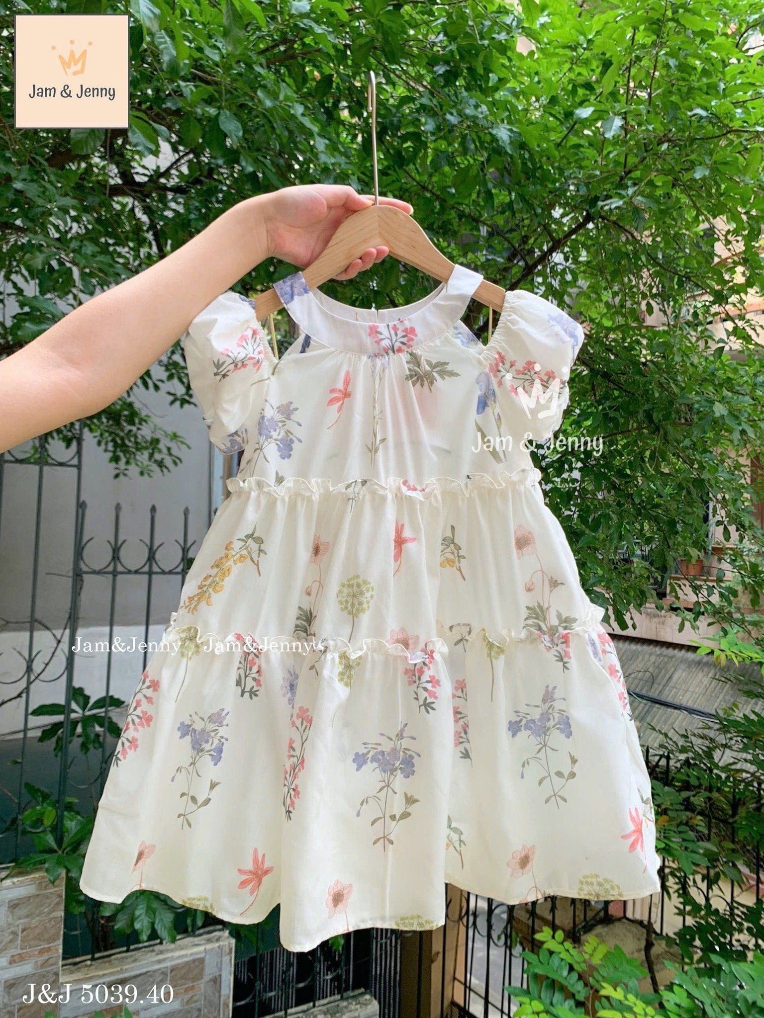 JJ 5039 - Váy vải thô Jam & Jenny cổ yếm trễ vai hoạ tiết hoa bé gái size 2-12y