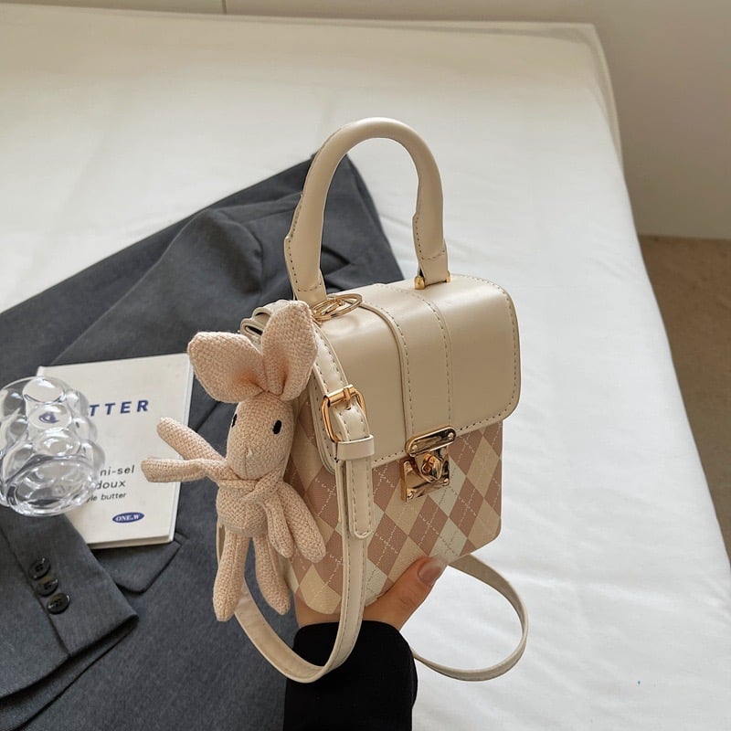 Túi hộp đeo chéo hoạ tiết kẻ gingham kèm thỏ cho Mẹ và Bé