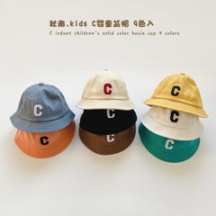 Mũ vành thêu chữ C nhiều màu cho bé size 3-18m