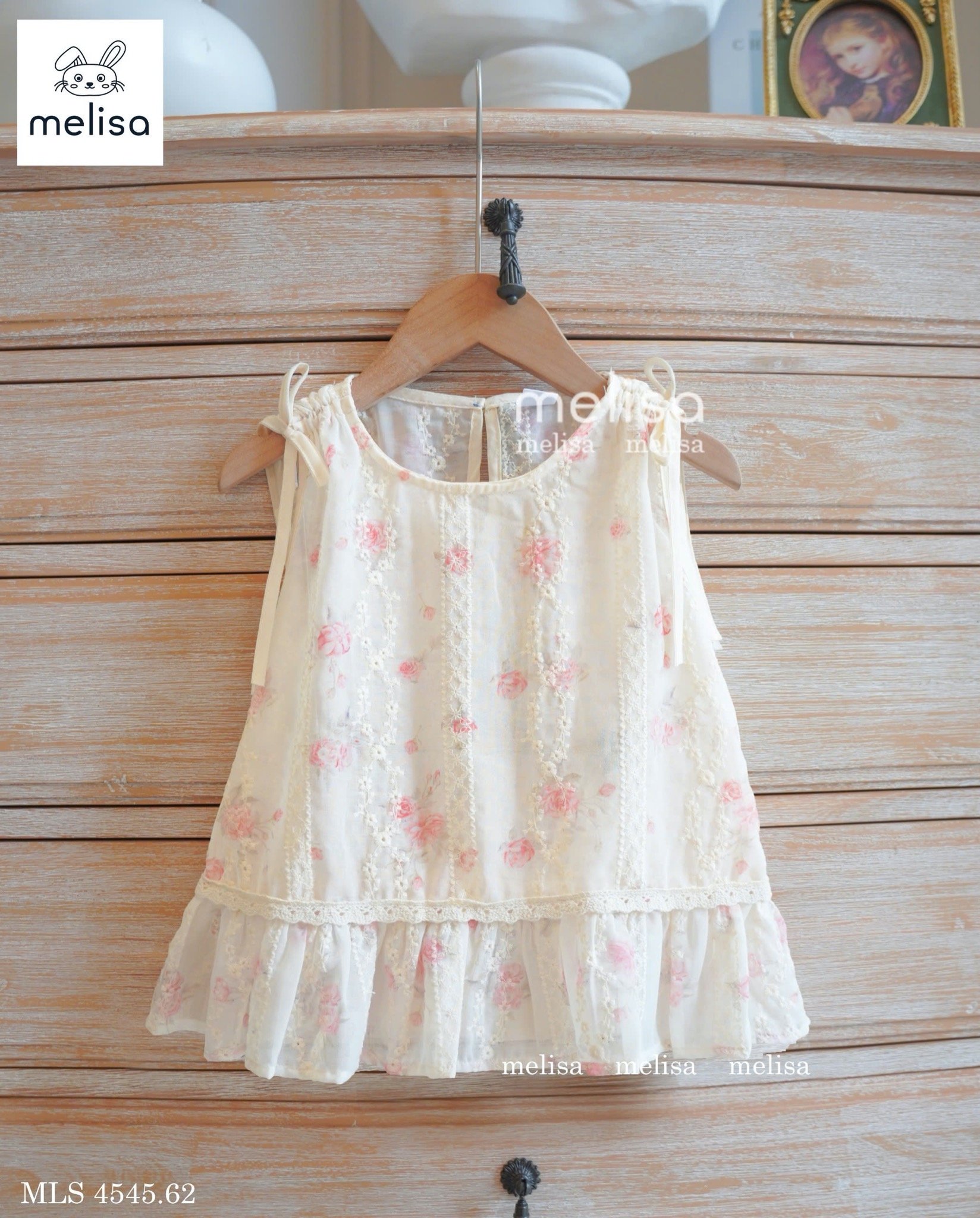 MLS 4545 - Bộ Melisa màu be hoạ tiết hoa thêu bé gái size 2-11y