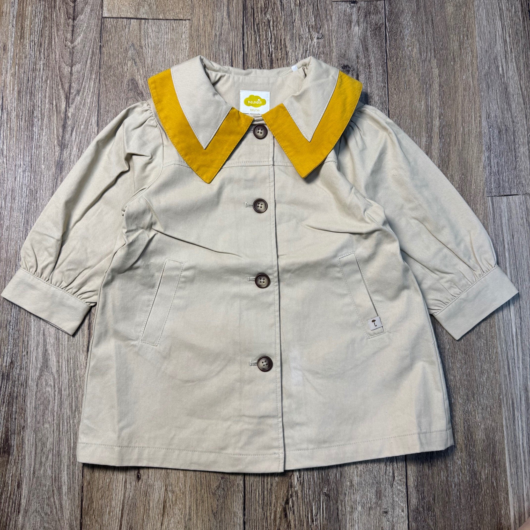 Áo khoác kaki Moimoln 2 lớp cổ bẻ phối viền vàng bé gái size 100