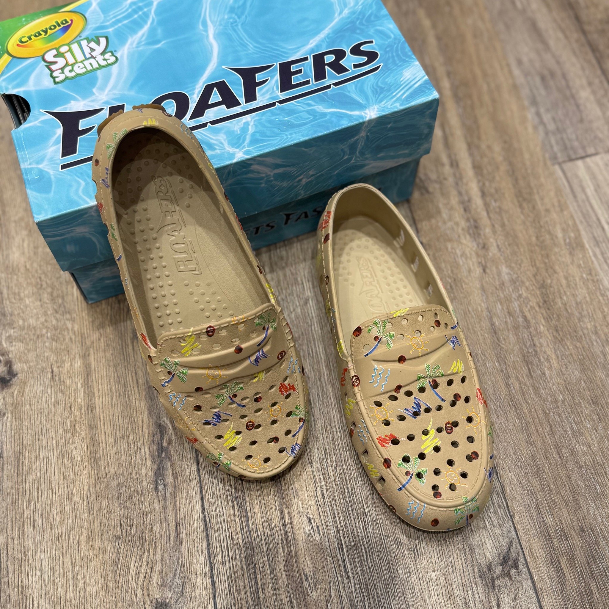 Giày nhựa Floafers Kids dư xịn dẻo thơm nhiều màu cho bé size 31-35