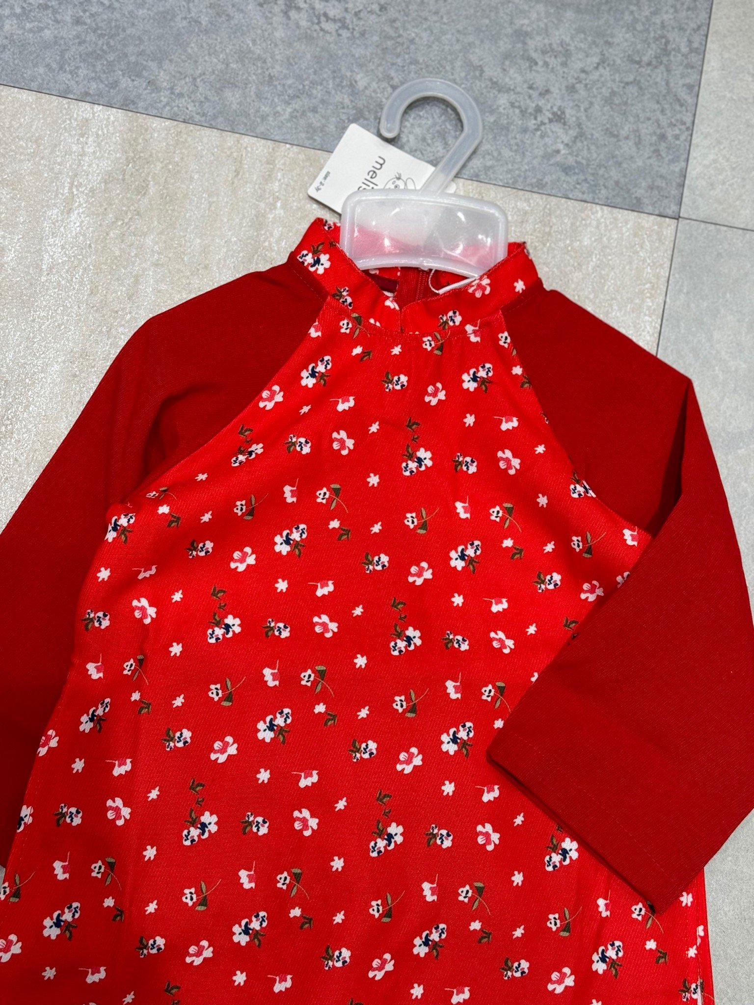 MLS 3687 - Áo dài Melisa nhung đỏ hoa nhí phối tay tay bé gái size 2-12y