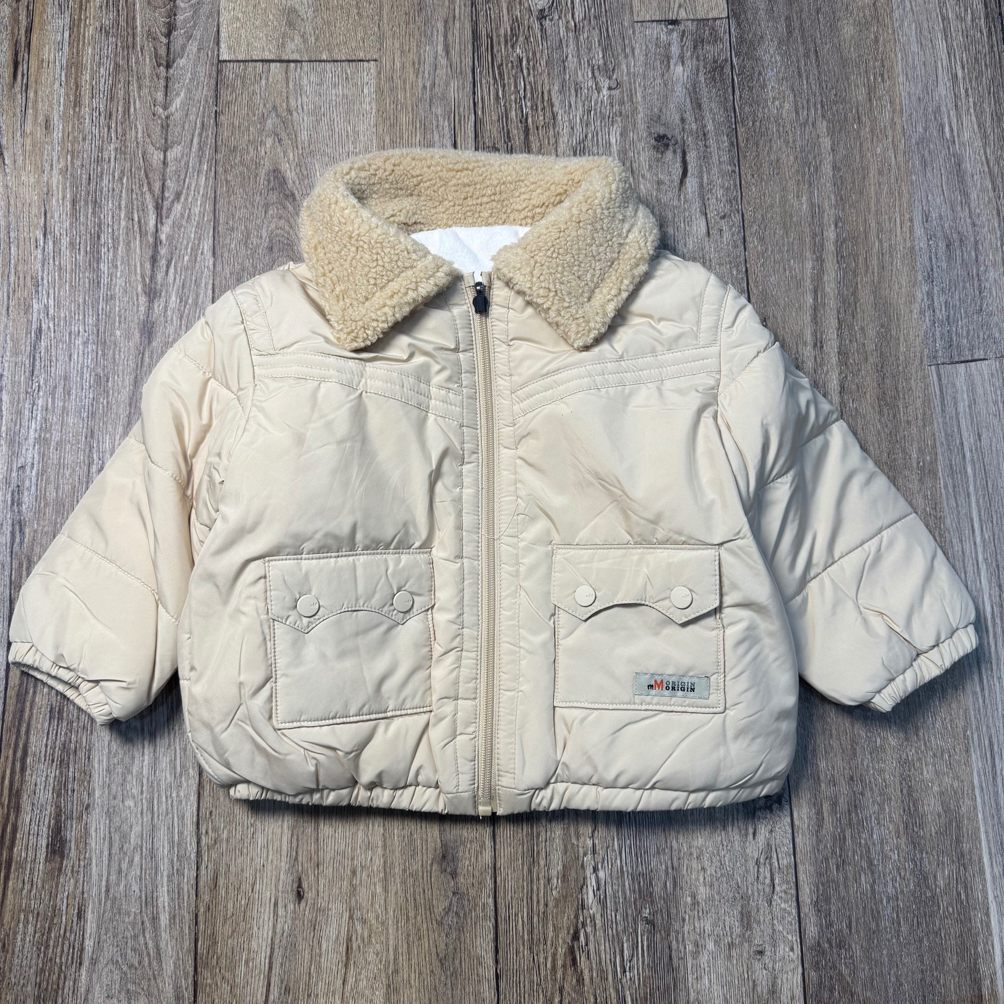 Áo khoác Moimoln 2 mặt màu be cổ bẻ cho bé size 100-120