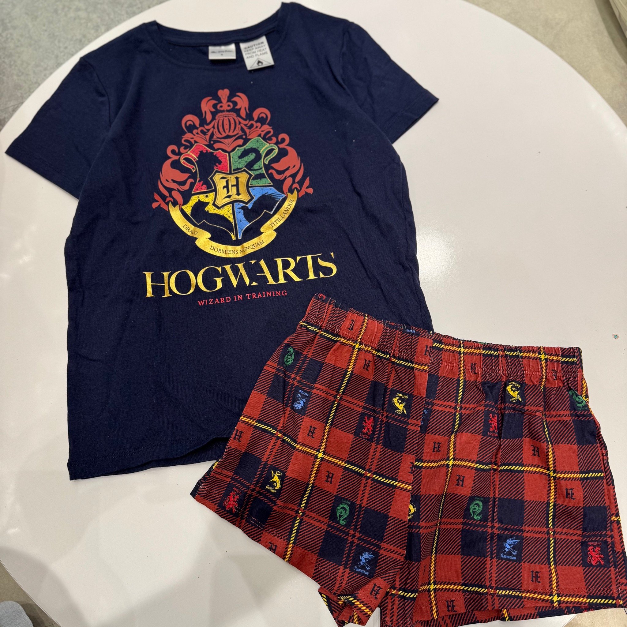 Bộ cotton Hogwarts dư xịn áo navy mix quần caro đỏ cho bé size 8-16y