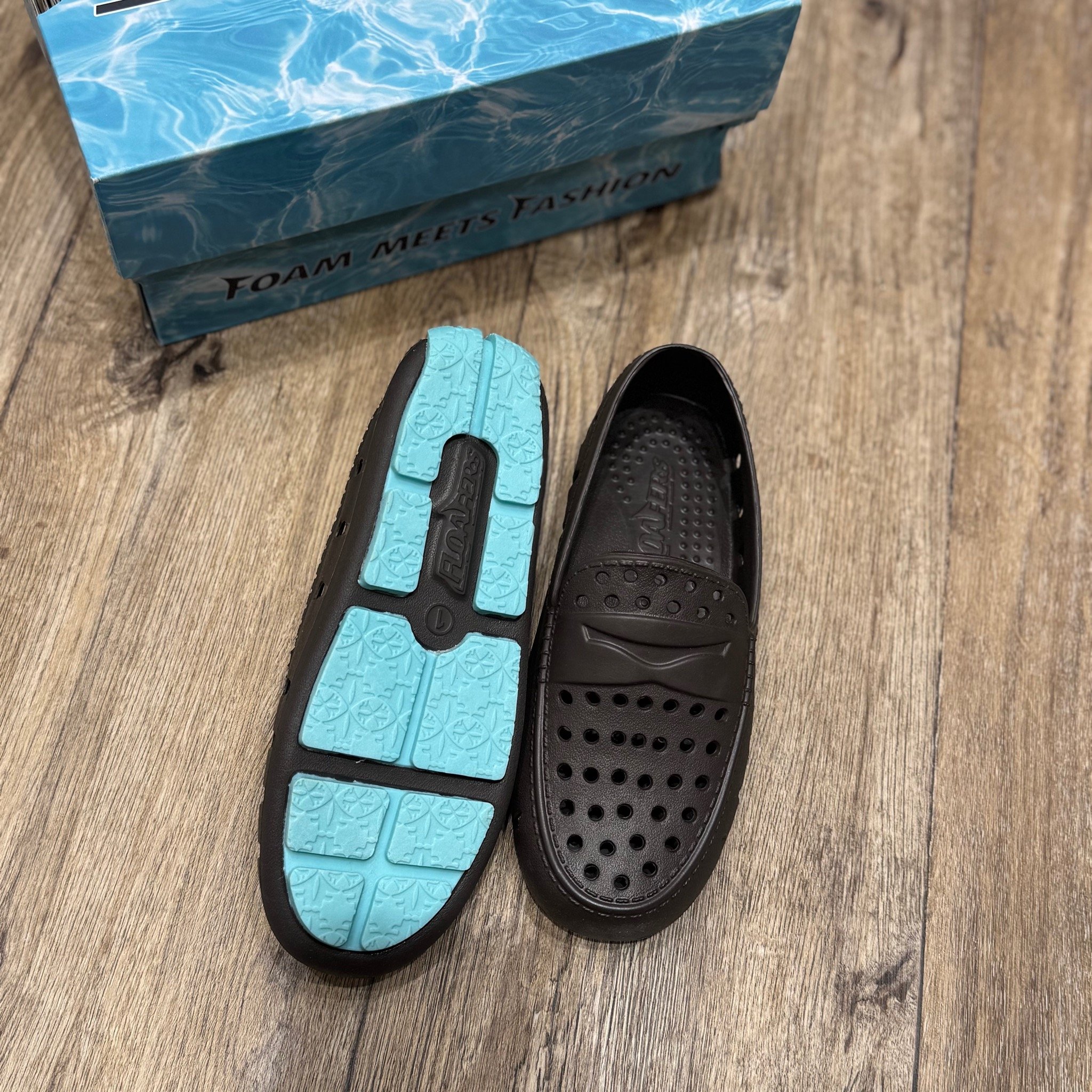 Giày nhựa Floafers Kids dư xịn dẻo thơm nhiều màu cho bé size 31-35