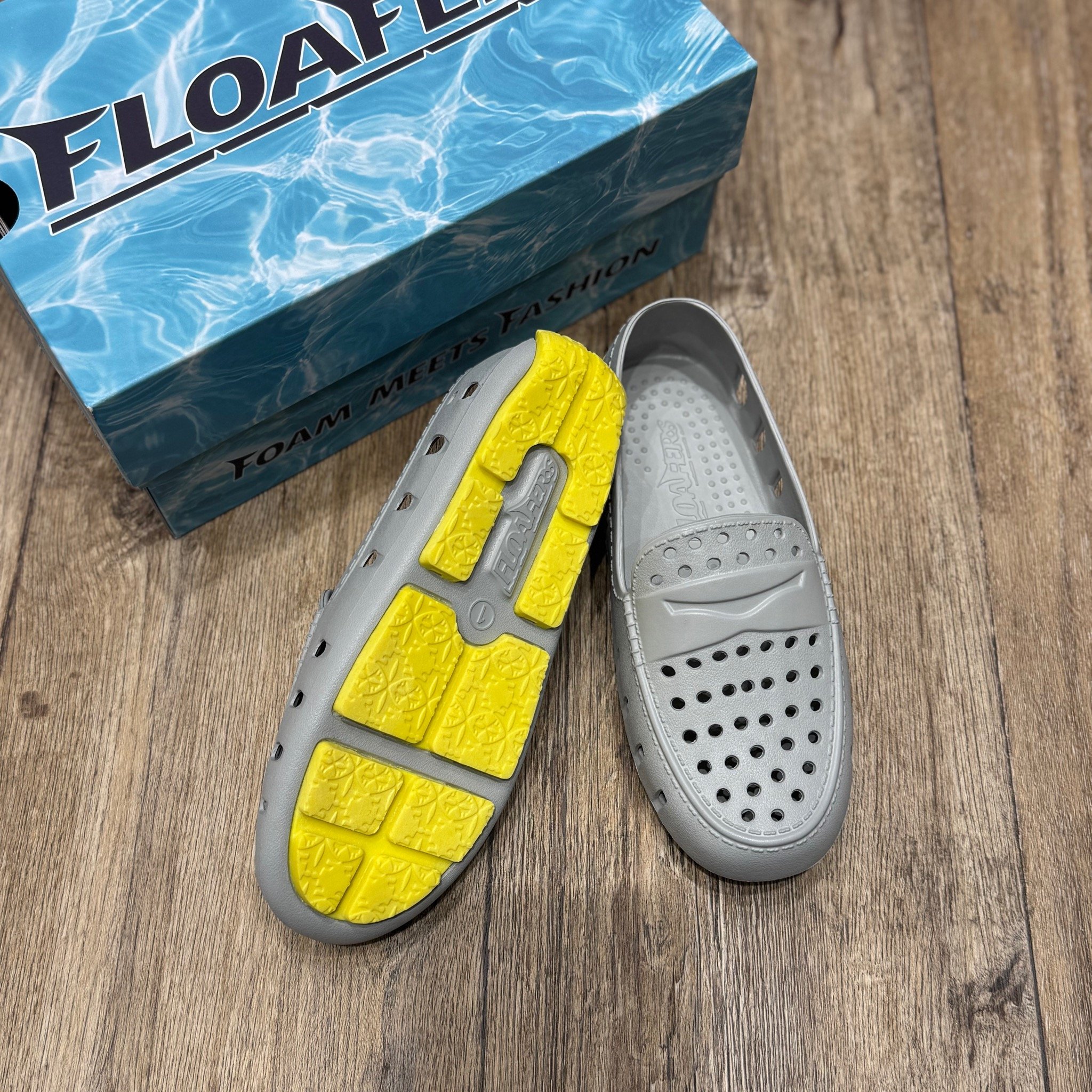 Giày nhựa Floafers Kids dư xịn dẻo thơm nhiều màu cho bé size 31-35