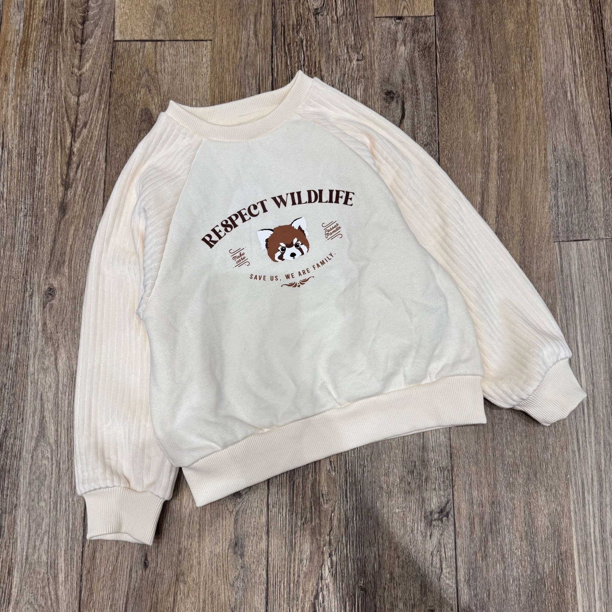 Áo nỉ nhung Topten màu kem họa tiết hình cáo cho bé size 110-150