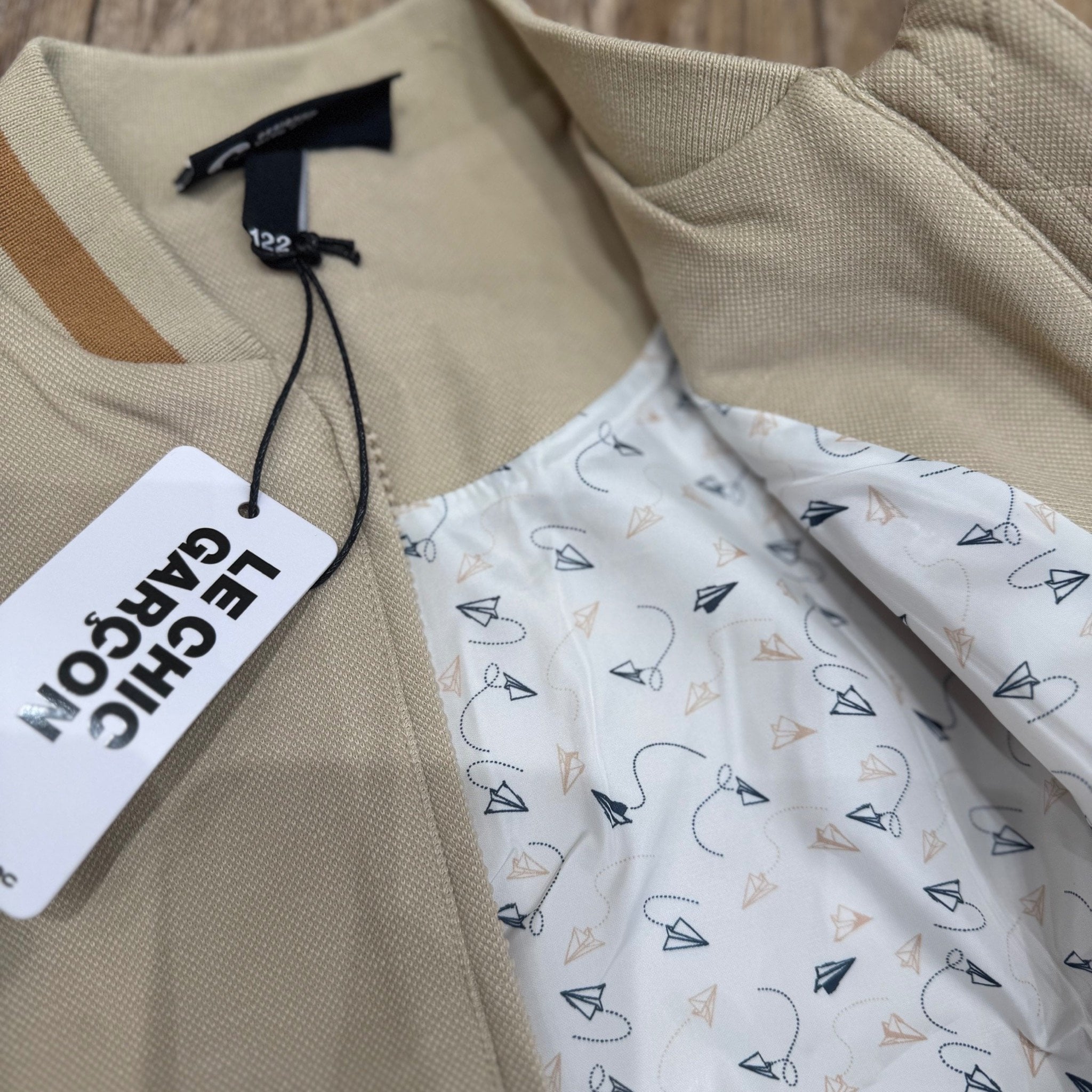 Áo khoác bomber Le Chic Garcon dư xịn màu be cho bé size 116-164