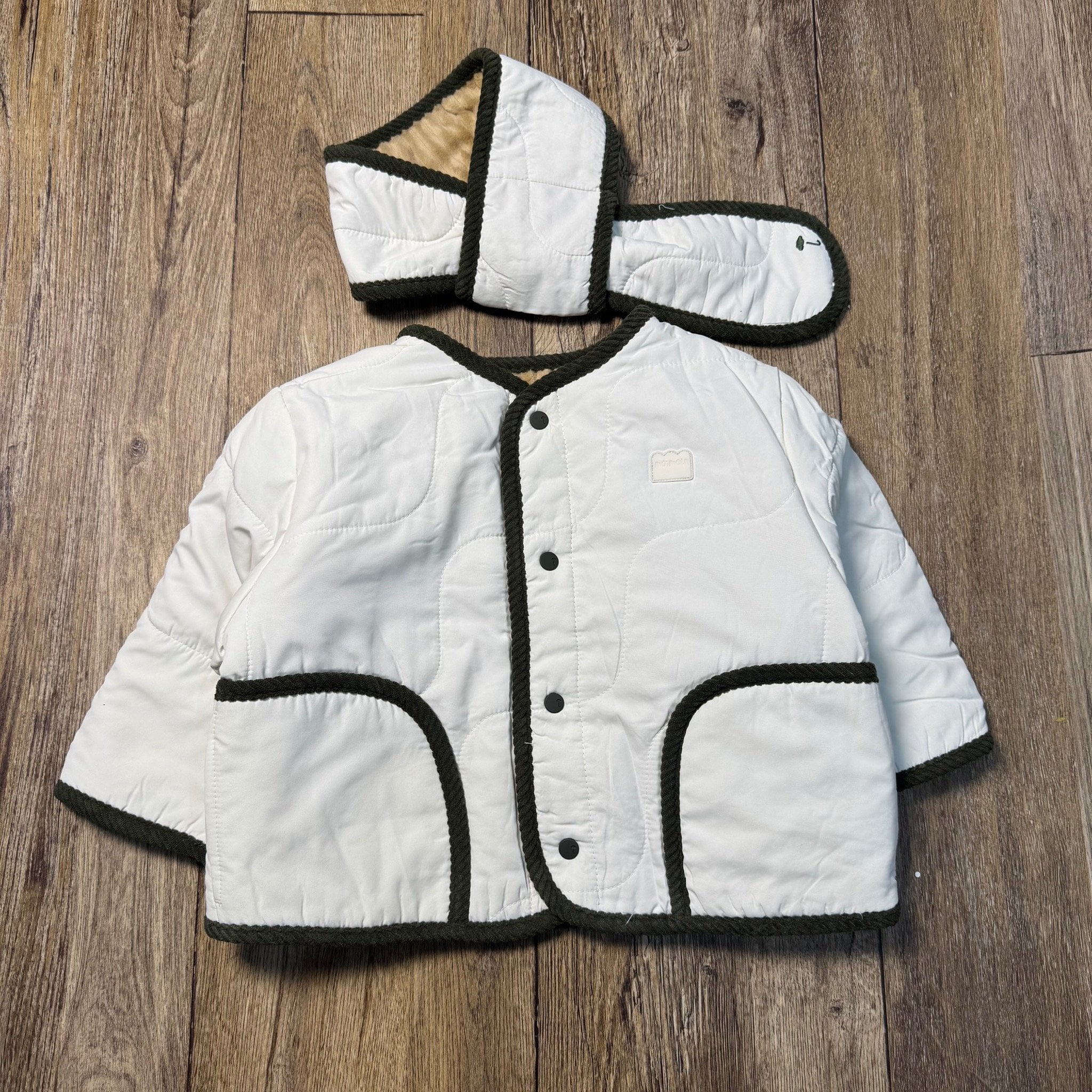 Áo khoác Moimoln trắng ngà lót lông kèm khăn mặc 2 mặt cho bé size 90-120