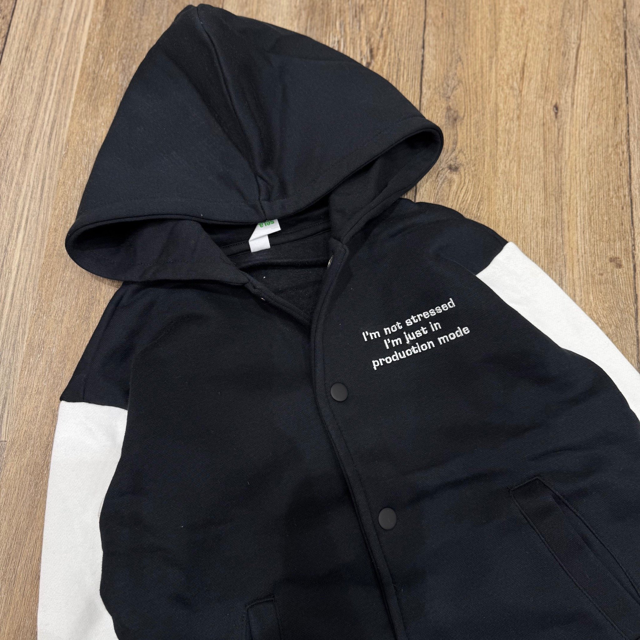 AKBT45 - Áo khoác bomber nỉ Sela 2 màu đen, đỏ đô cho bé size 122-164