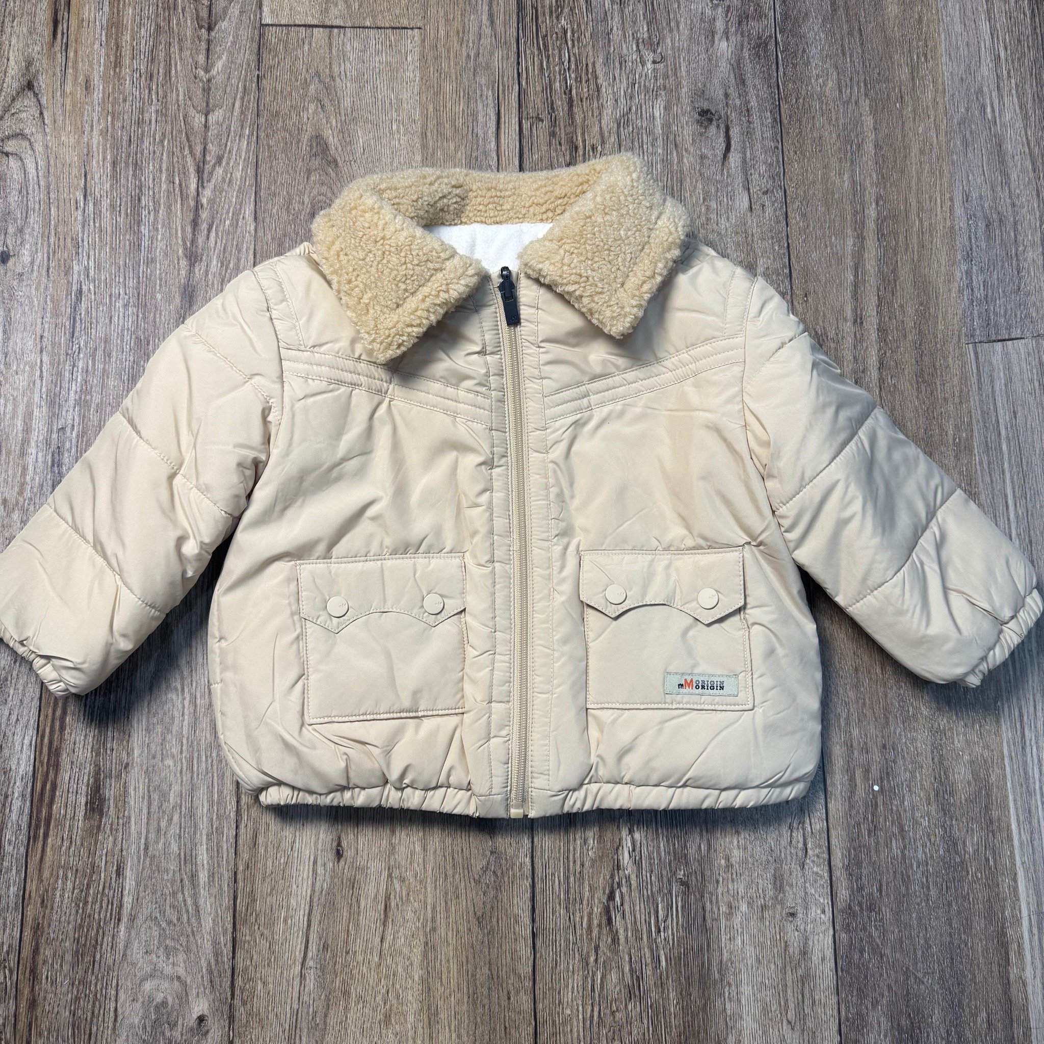 Áo khoác Moimoln 2 mặt màu be cổ bẻ cho bé size 100-120