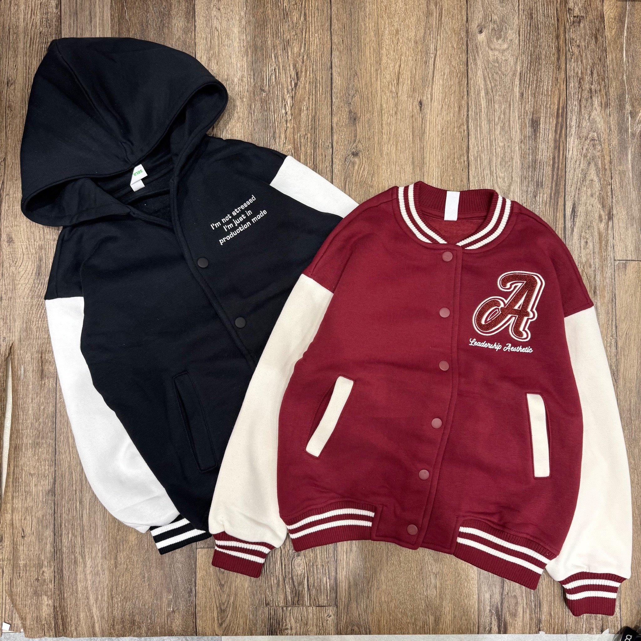 AKBT45 - Áo khoác bomber nỉ Sela 2 màu đen, đỏ đô cho bé size 122-164