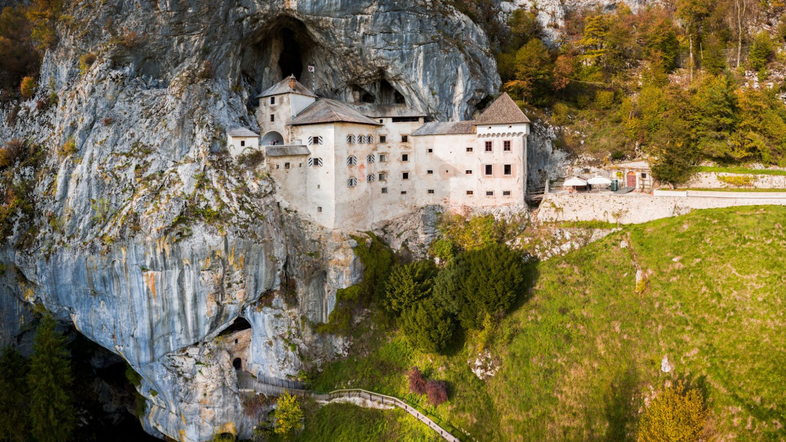 TOUR: KHÁM PHÁ BALKAN – NAM TƯ CŨ 13 NGÀY