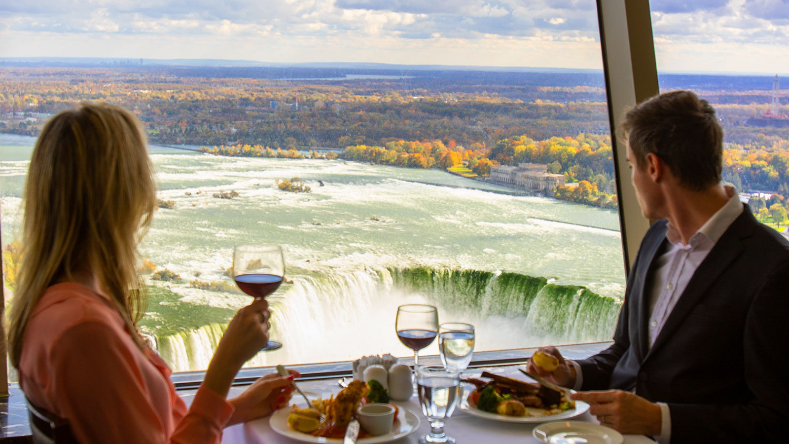 TOUR: ĐÔNG – TÂY CANADA 13 NGÀY