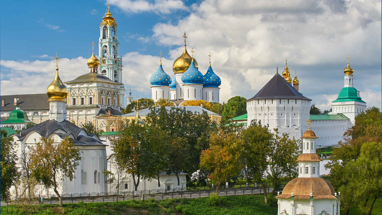 TOUR NGA: MOSCOW-VLADIMIR-SUZDAL-SAINT PETERSBURG 9 NGÀY VN