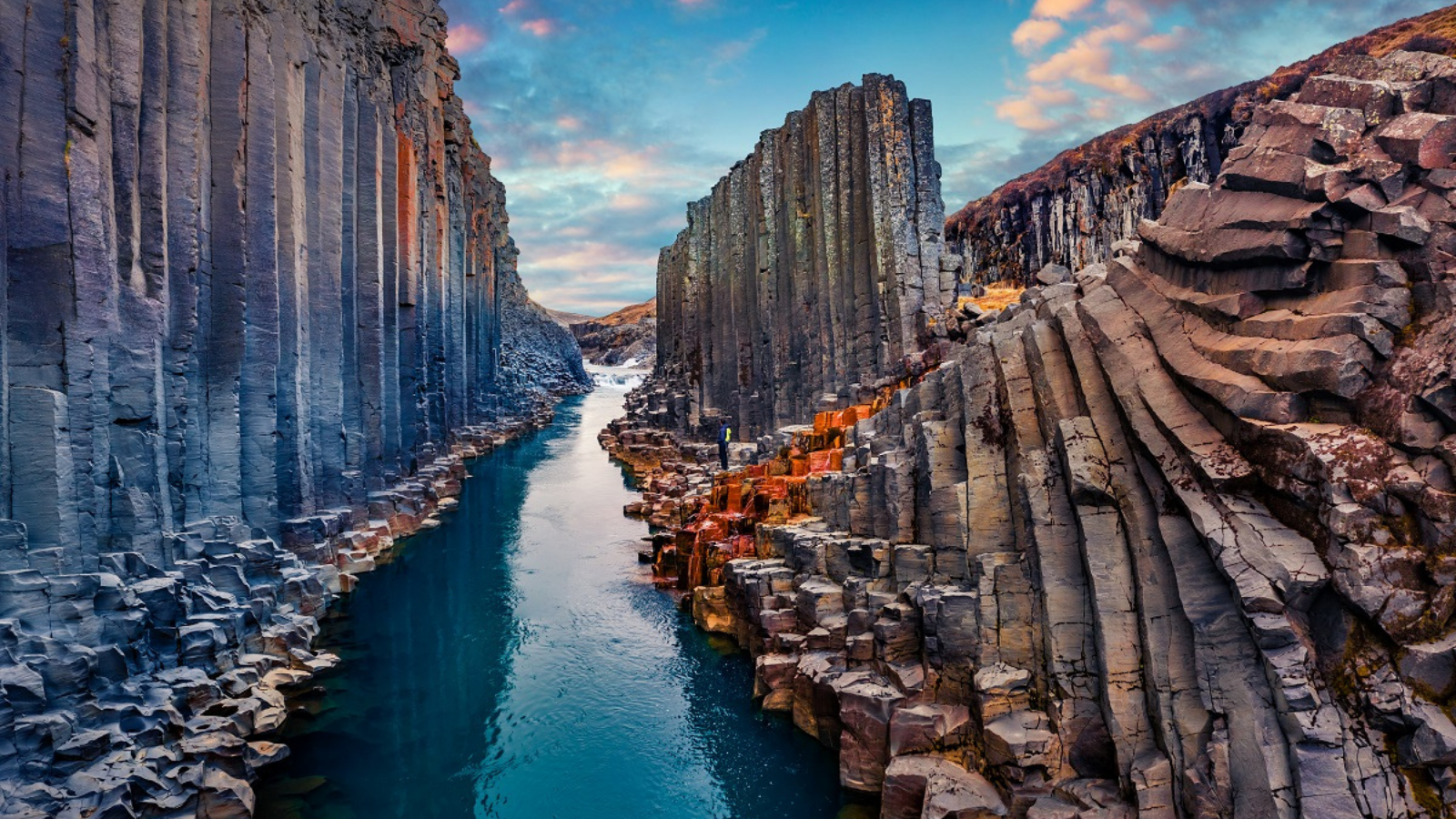 TOUR KHÁM PHÁ QUỐC ĐẢO ICELAND 11 NGÀY