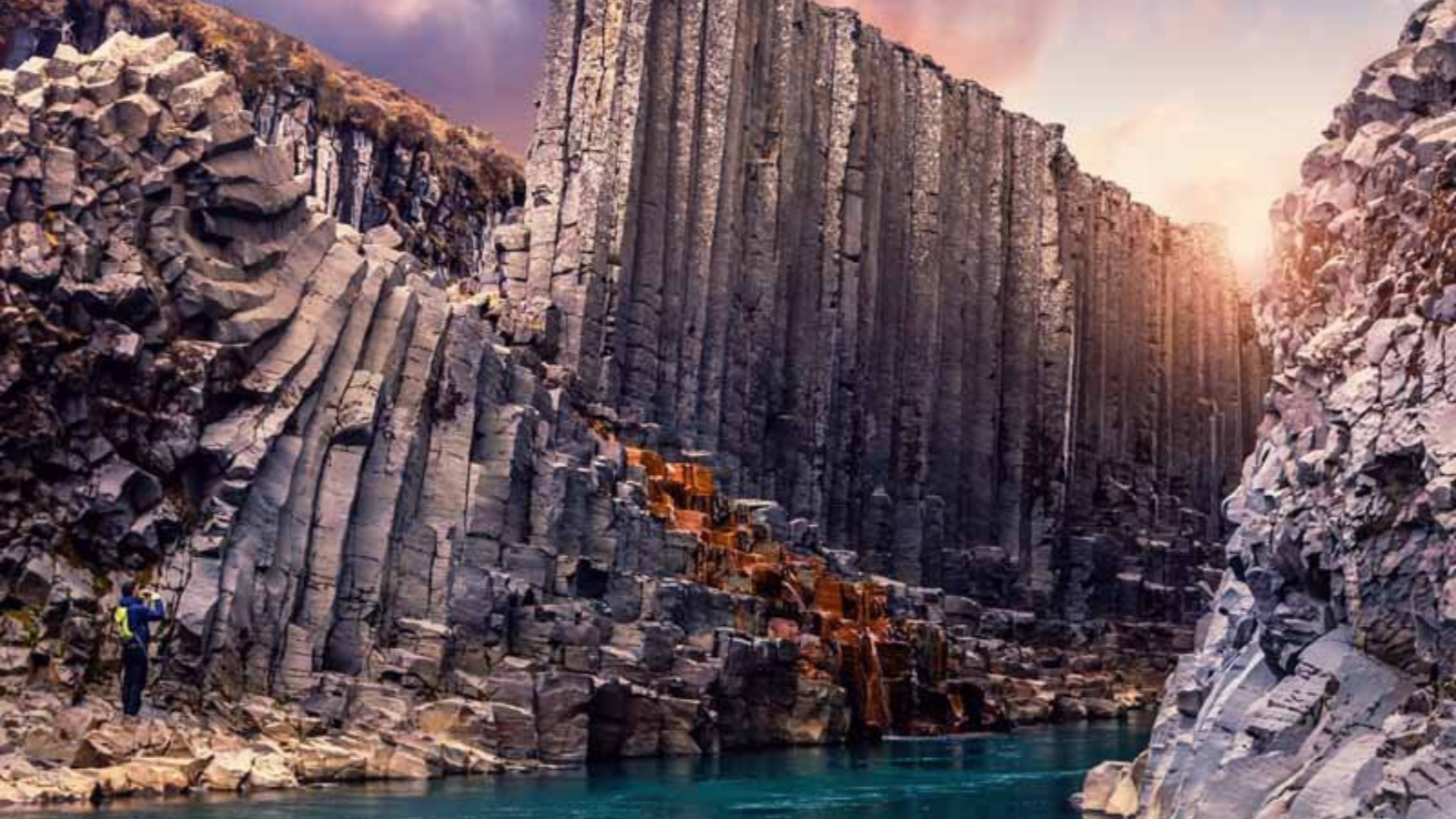 TOUR KHÁM PHÁ QUỐC ĐẢO ICELAND 11 NGÀY