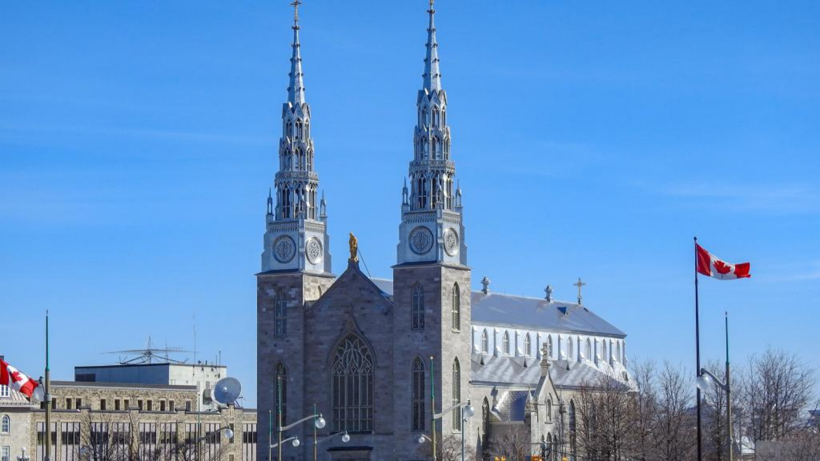 TOUR: ĐÔNG – TÂY CANADA 13 NGÀY