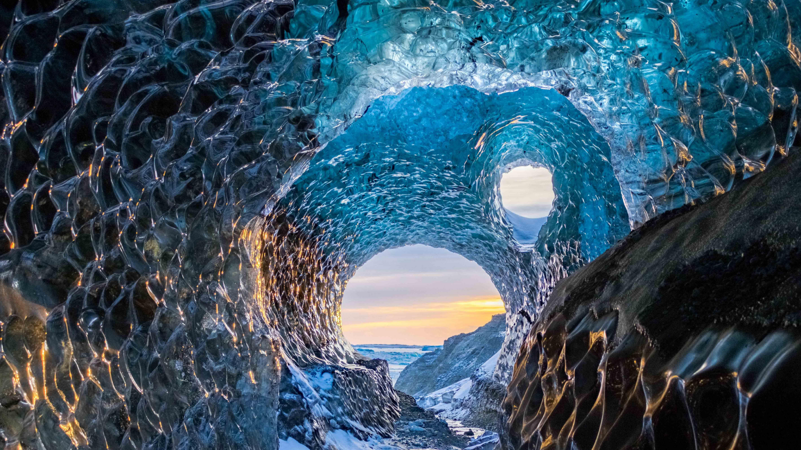 TOUR KHÁM PHÁ QUỐC ĐẢO ICELAND 11 NGÀY