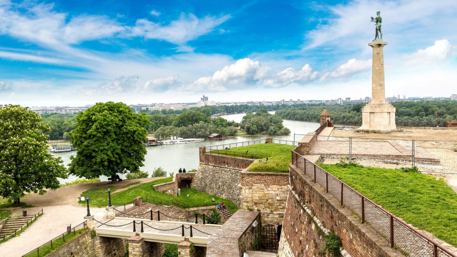 TOUR: KHÁM PHÁ BALKAN – NAM TƯ CŨ 13 NGÀY