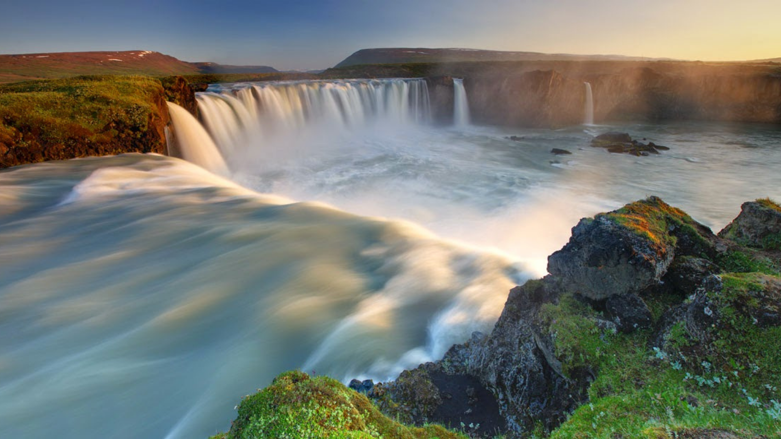 TOUR KHÁM PHÁ QUỐC ĐẢO ICELAND 11 NGÀY