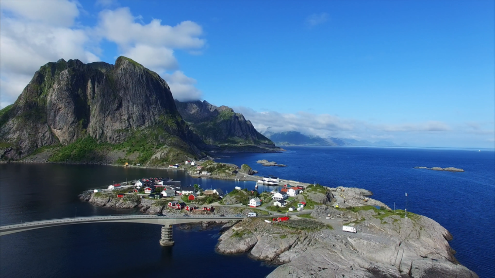 TOUR BẮC CỰC: LOFOTEN - LONGGYEARBYEN – QUẦN ĐẢO SVALBARD – BIỂN BĂNG – OSLO 17 NGÀY