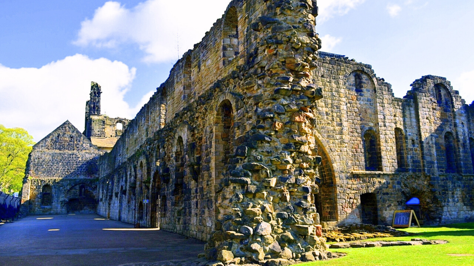 TOUR: ENGLAND – WALES – SCOTLAND- BẮC IRELAND - IRELAND 12 NGÀY