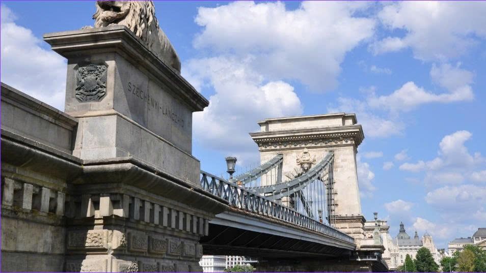 TOUR: KHÁM PHÁ 6 NƯỚC ĐÔNG-TÂY ÂU