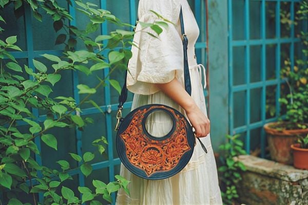 Handcrafted Vintage Leather Bag