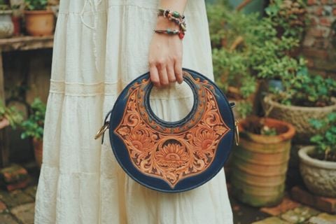 Handcrafted Vintage Leather Bag