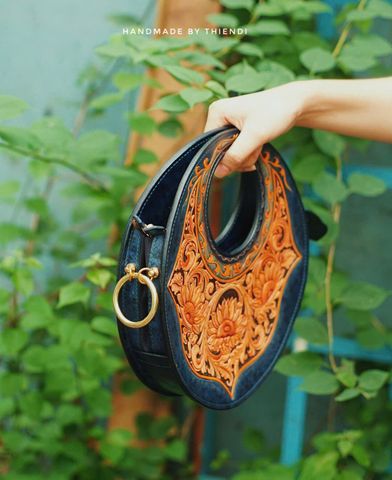 Handcrafted Vintage Leather Bag