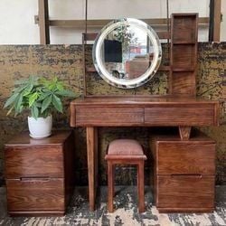 Bàn trang điểm gỗ sồi