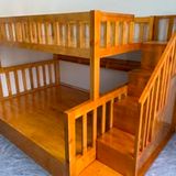 Giường tầng gỗ thông