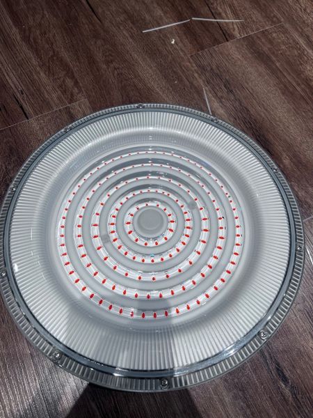 Đèn Led Năng Lượng Mặt Trời