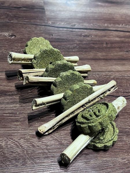 Thanh mài răng cho thỏ, chuột lang bọ ú