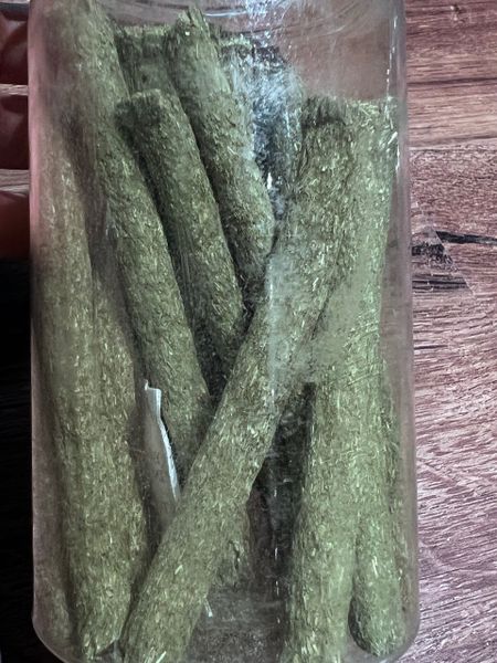 Thanh mài răng cho thỏ cảnh chuột lang bọ ú, vị thảo mộc tymothy