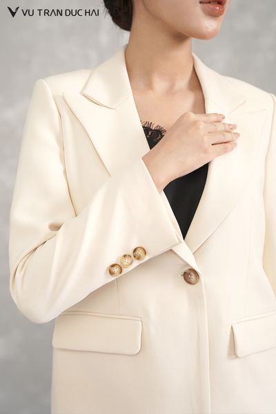 Blazer dáng suông ve to 1 khuy BLO2604