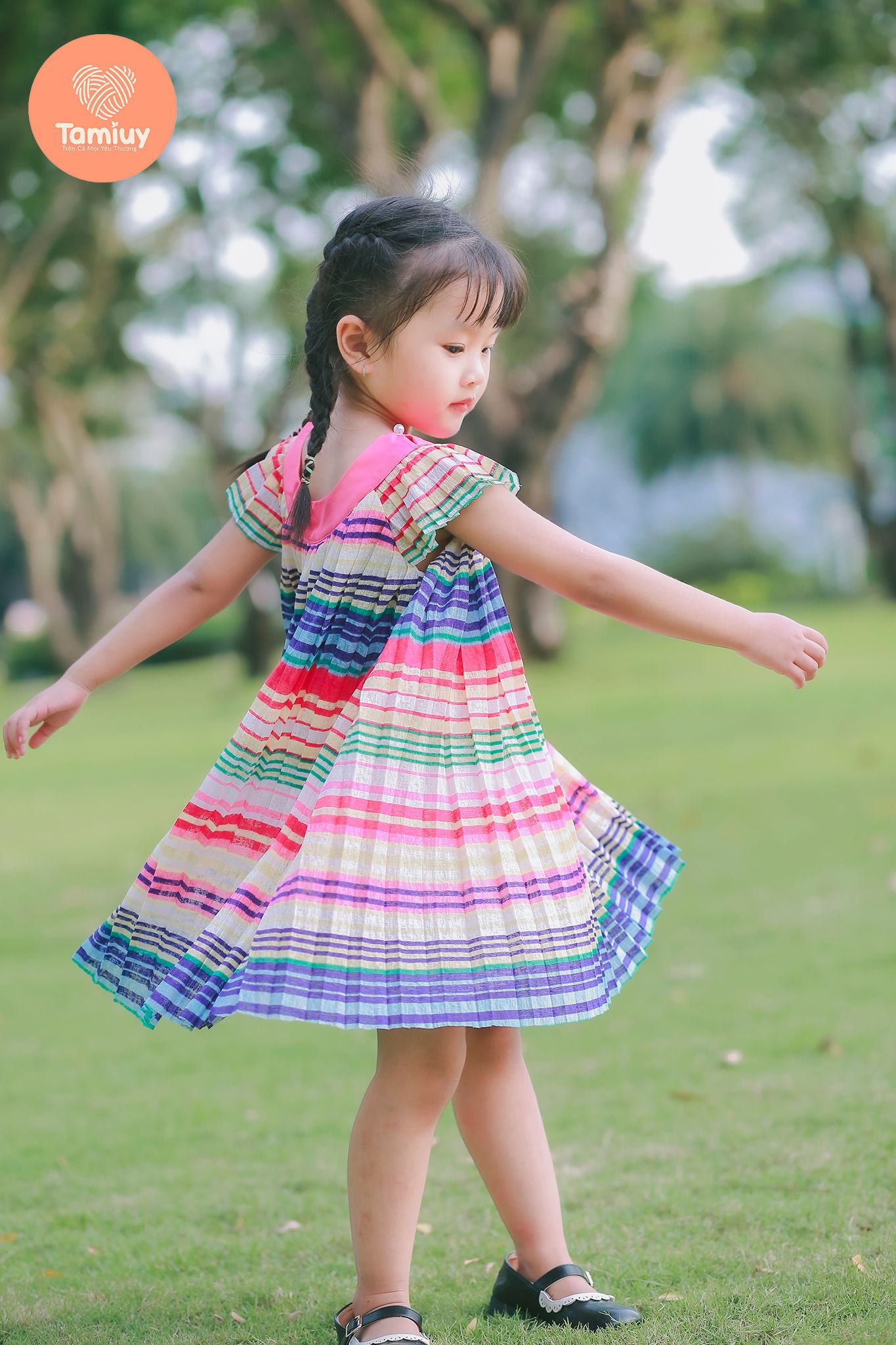  Đầm Cổ Yếm Dập Ly Tamiuy Voan Mềm Mại, Hoạ Tiết Cầu Vồng (1-10T) 