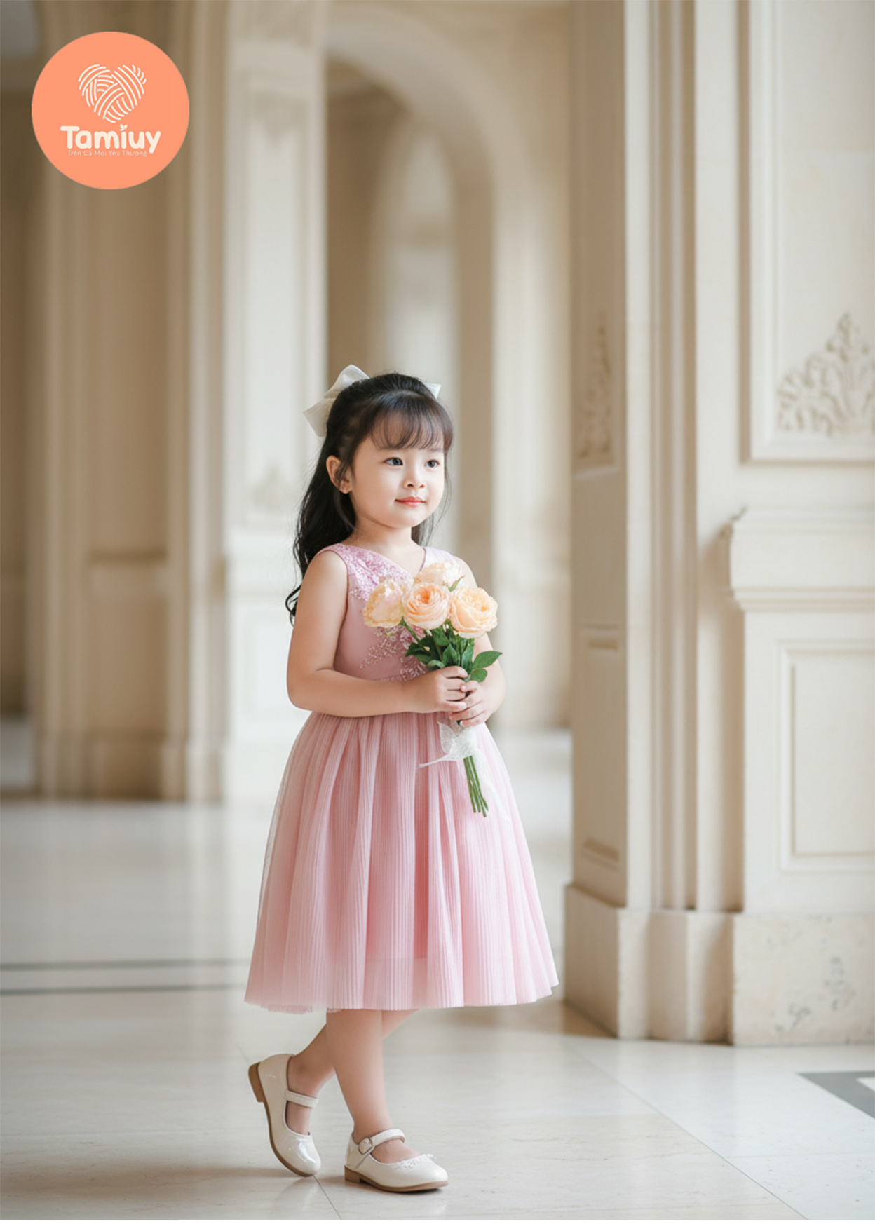  Tamiuy Đầm Dạ Hội Cao Cấp Màu Đỏ  Thân Đầm Trên Đính Cườm Và Hoa Ở Ngực Áo Size 8-12 