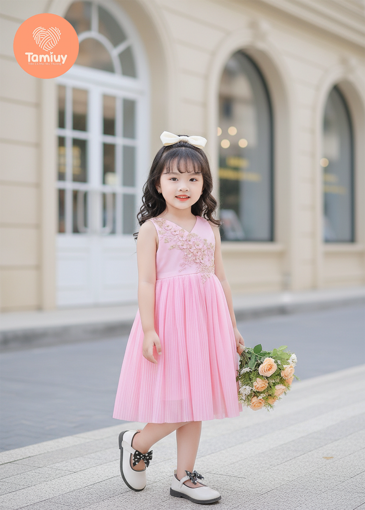  Tamiuy Đầm Dạ Hội Cao Cấp Màu Đỏ  Thân Đầm Trên Đính Cườm Và Hoa Ở Ngực Áo Size 8-12 