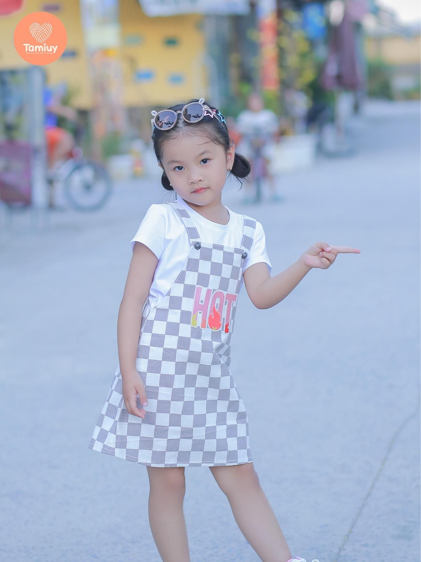  Yếm Caro Tamiuy Đính Chữ Hot Chất Liệu Cao Cấp, Dành Cho Bé Năng Động (1-10T) 