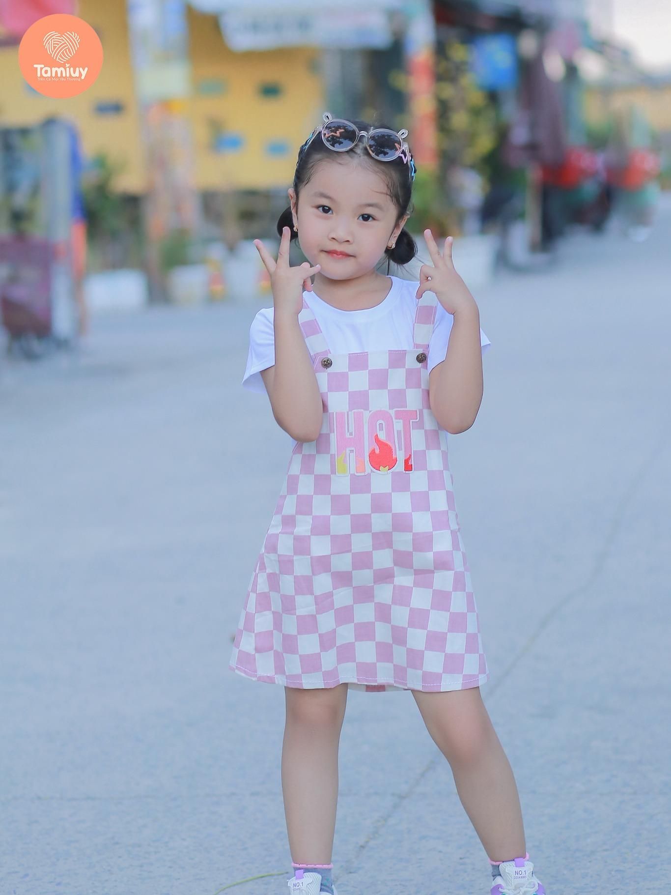  Tamiuy Yếm Caro Tamiuy Đính Chữ Hot Chất Liệu Cotton Cao Cấp Dành Cho Bé Năng Động 1-10 Tuổi 