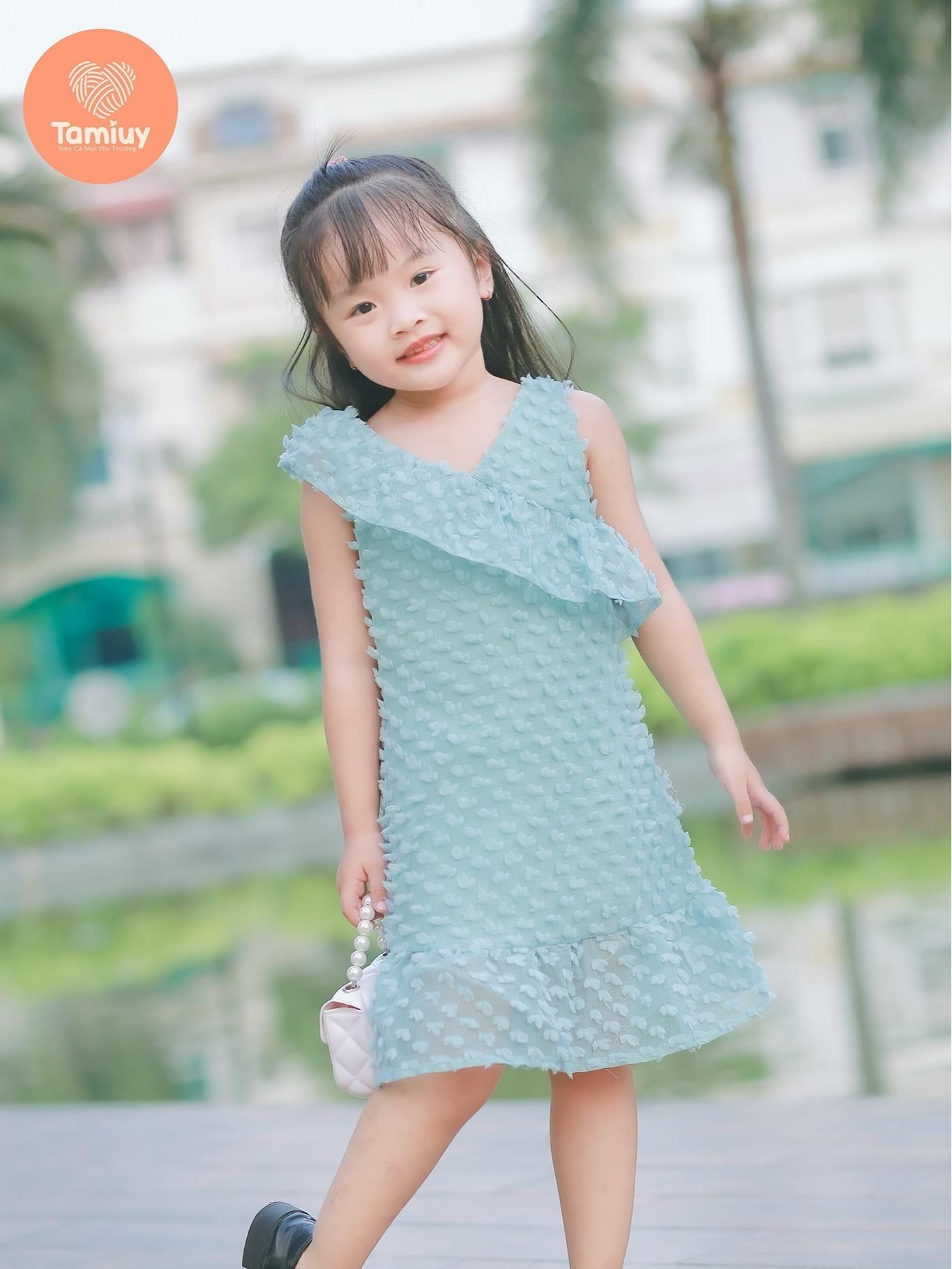 Đầm Bé Gái Cổ Tim Lệch Vai Tamiuy - Chất Cotton Cao Cấp, Xinh Xắn, Dễ Thương (1-10 Tuổi) 
