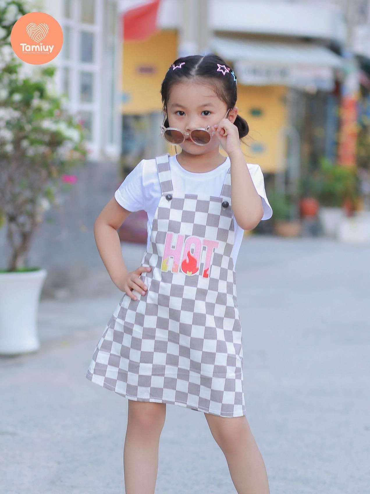  Yếm Caro Tamiuy Đính Chữ Hot Chất Liệu Cao Cấp, Dành Cho Bé Năng Động (1-10T) 