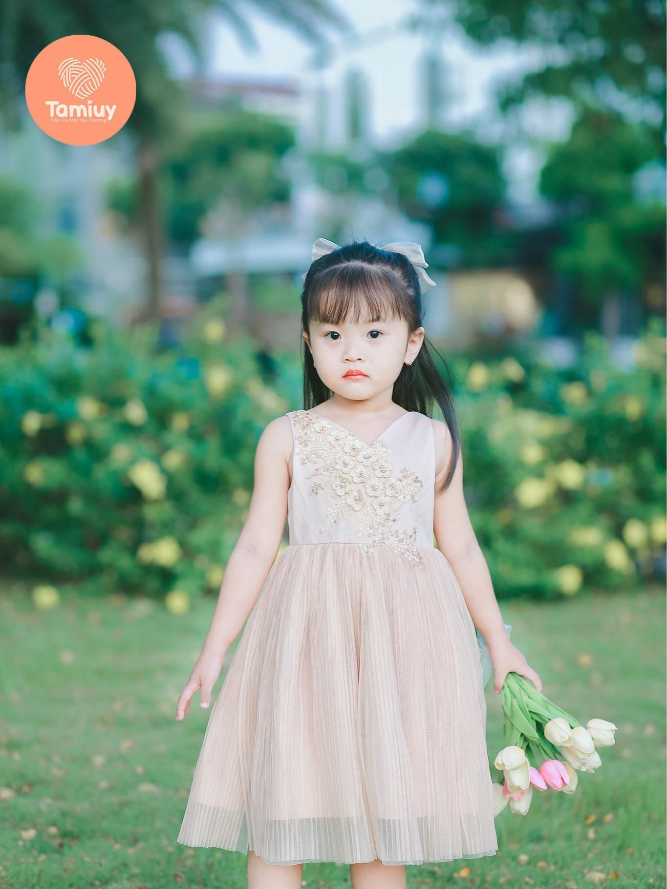  Tamiuy Đầm Dạ Hội Tamiuy Dập Ly Không Tay Đính Hoa Cao Cấp Cho Bé Gái 10-25 kg 