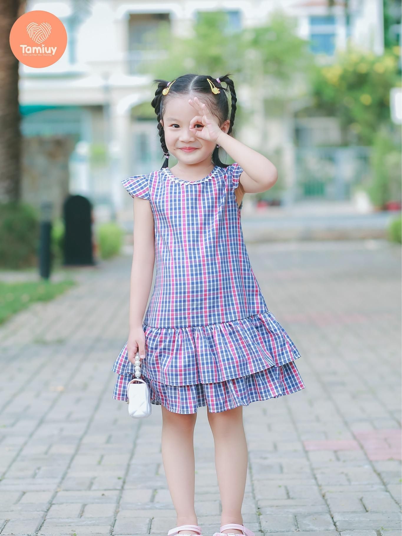  Tamiuy Đầm Xòe Đuôi Cá Bé Gái 2 Tầng Điệu Đà Vải Cotton Cho Trẻ Từ 1-10 Tuổi Màu Đỏ Caro 