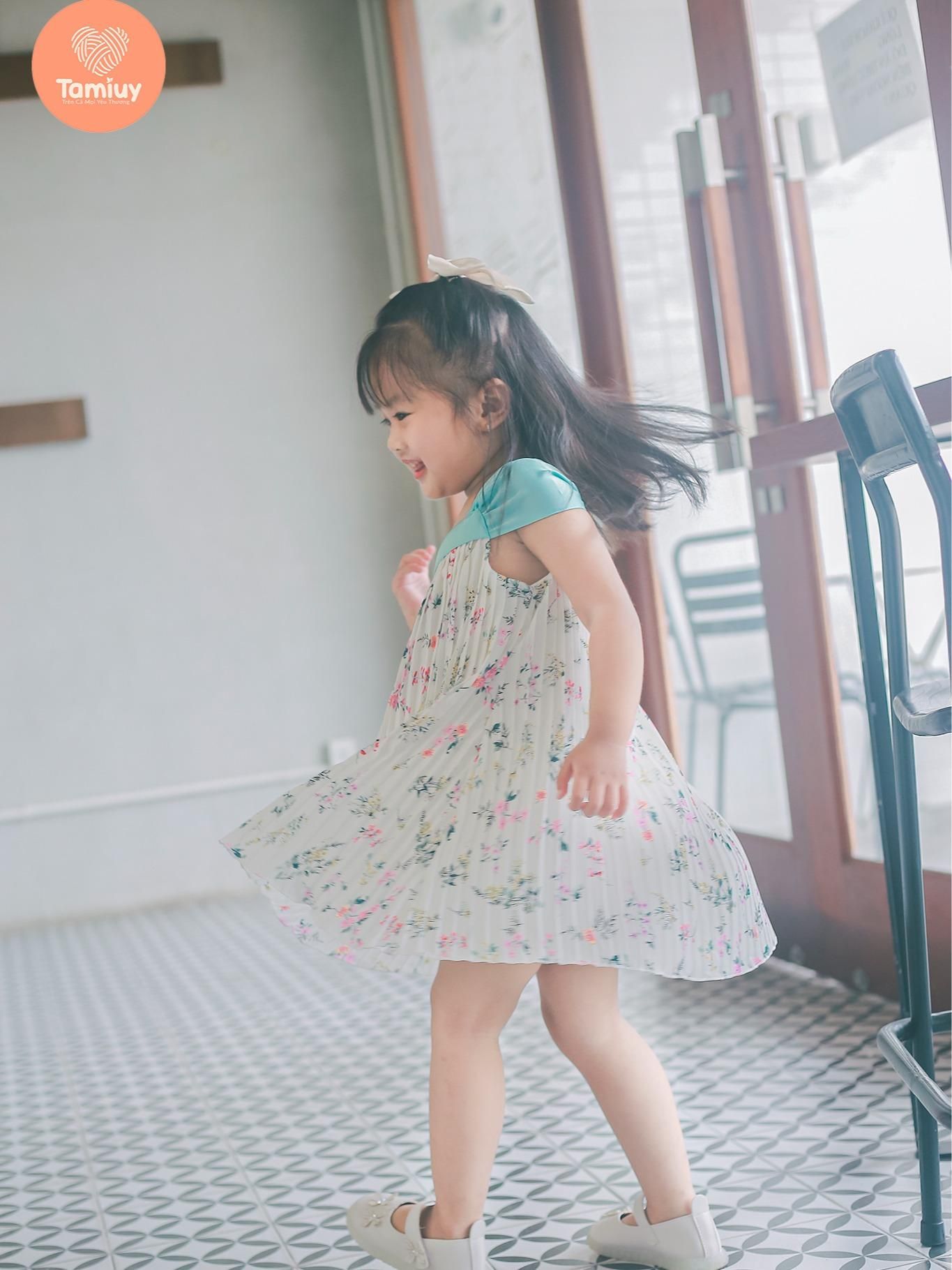  Đầm Bé Gái Tamiuy Voan Dập Ly, Họa Tiết Hoa Nhí Dễ Thương 